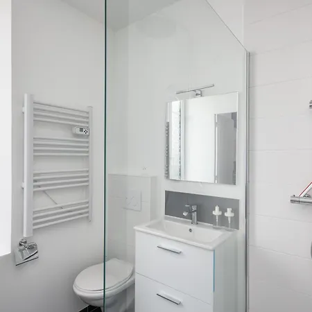 A Dreuz Apartamento *