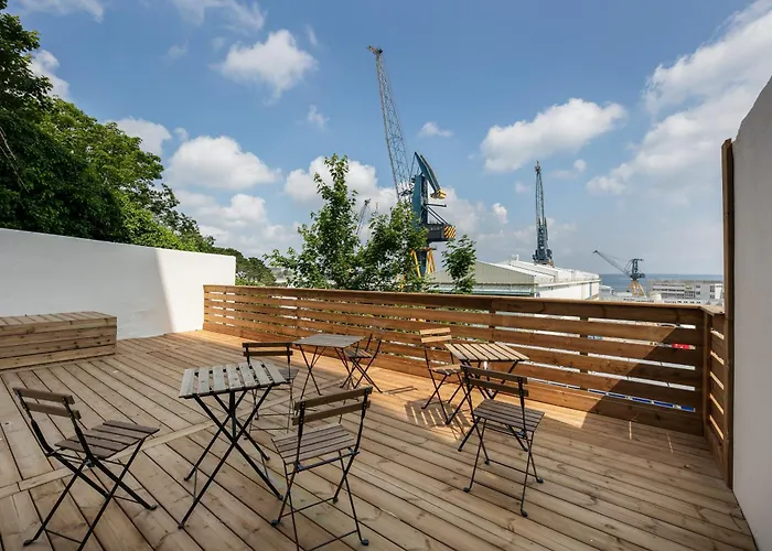 A Dreuz Апартаменты *